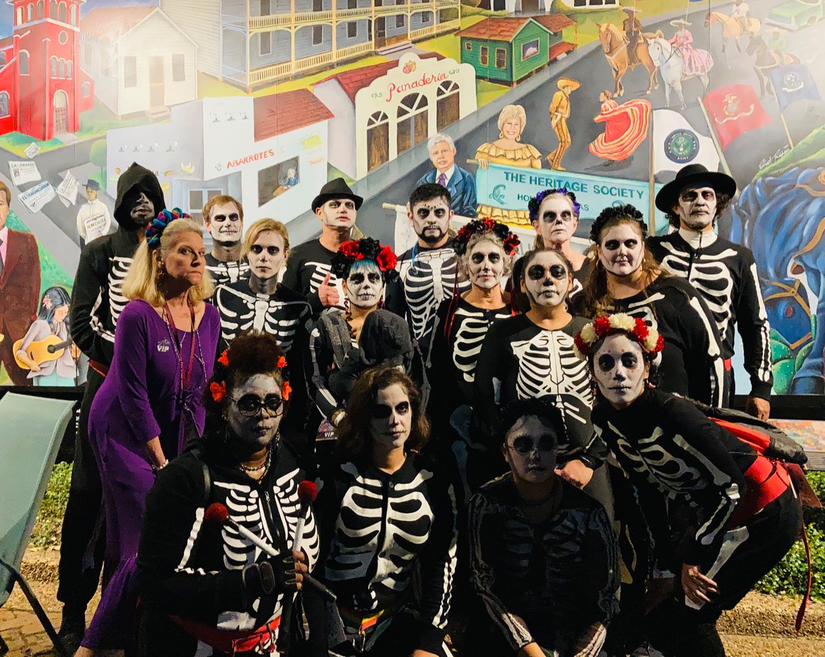 heritagesociety's tweet photo. Thank you all for attending Dia de los Muertos by Navarro Group and City of Houston! https://t.co/mW1J016bpi