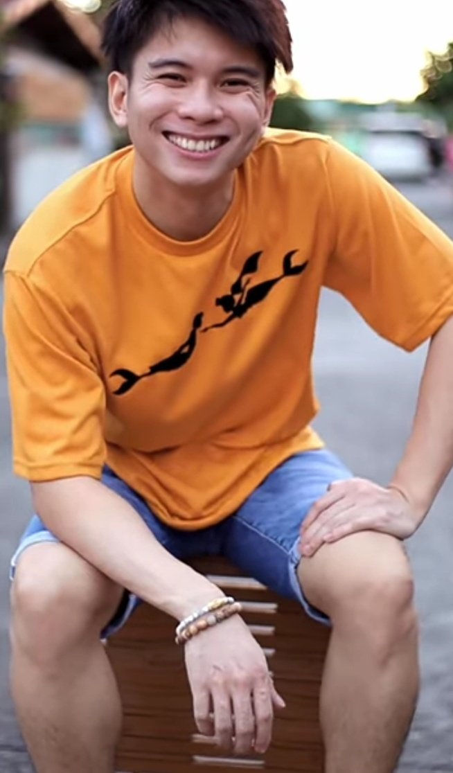 limersquadofc's tweet photo. Pogi yarn? Yes MERmen & MERmaids New #LiMerch Oversized shirts NOW AVAILABLE with 5 different colors to choose from. 🦄🦚🐖🐡
PM kuya's FB page (https://t.co/svQqWUm1BD) & get yours now. 😉
Free shipping within the Philippines for only 550 pesos! 😱
Mode of payment is via Gcash. https://t.co/mo768V5Ozg