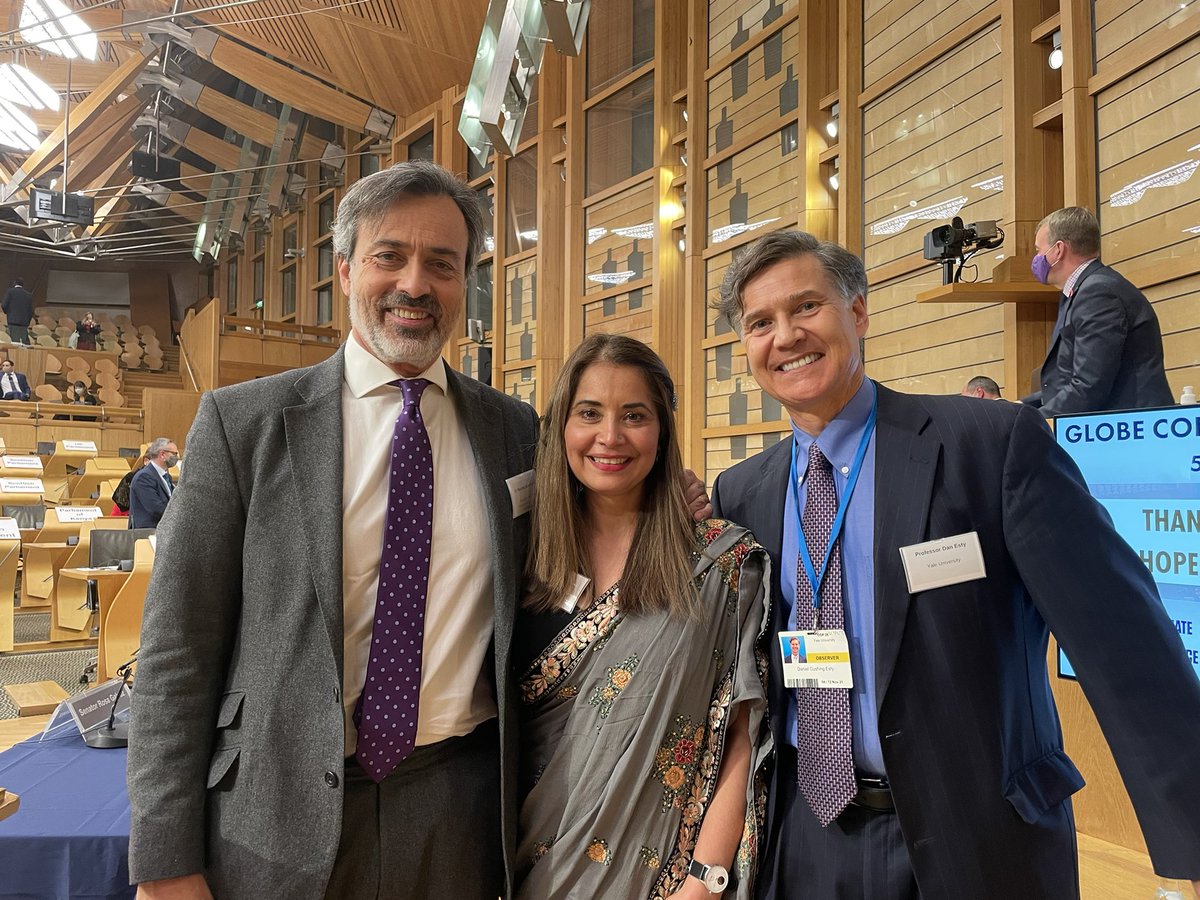 malinimehra's tweet photo. Fixing our broken #economic & #financial system needs legislators to do their job - make #laws. Set clear #rules for private #finance 🌎#ParisRulebook #greentransition #JustTransition
Great to hear from good friends Marcelo de Andrade & Prof Dan Esty #GLOBECOP26Summit
#COP26 https://t.co/BGILLGRns7