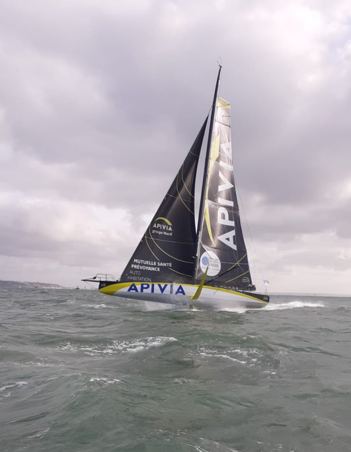 ScanVoile's tweet photo. #CestPartiii - Bon départ de #Gitana17 sur @TransatJV ! @CharlieDalin premier @ImocaGS #BonVent https://t.co/YdWfnFgywn