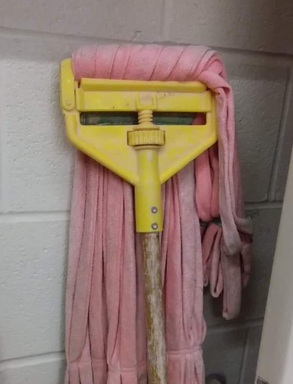 PWhateverer's tweet photo. "Fluttermop isn't real, she can't hurt you."

Fluttermop: https://t.co/JWPNC4psc7