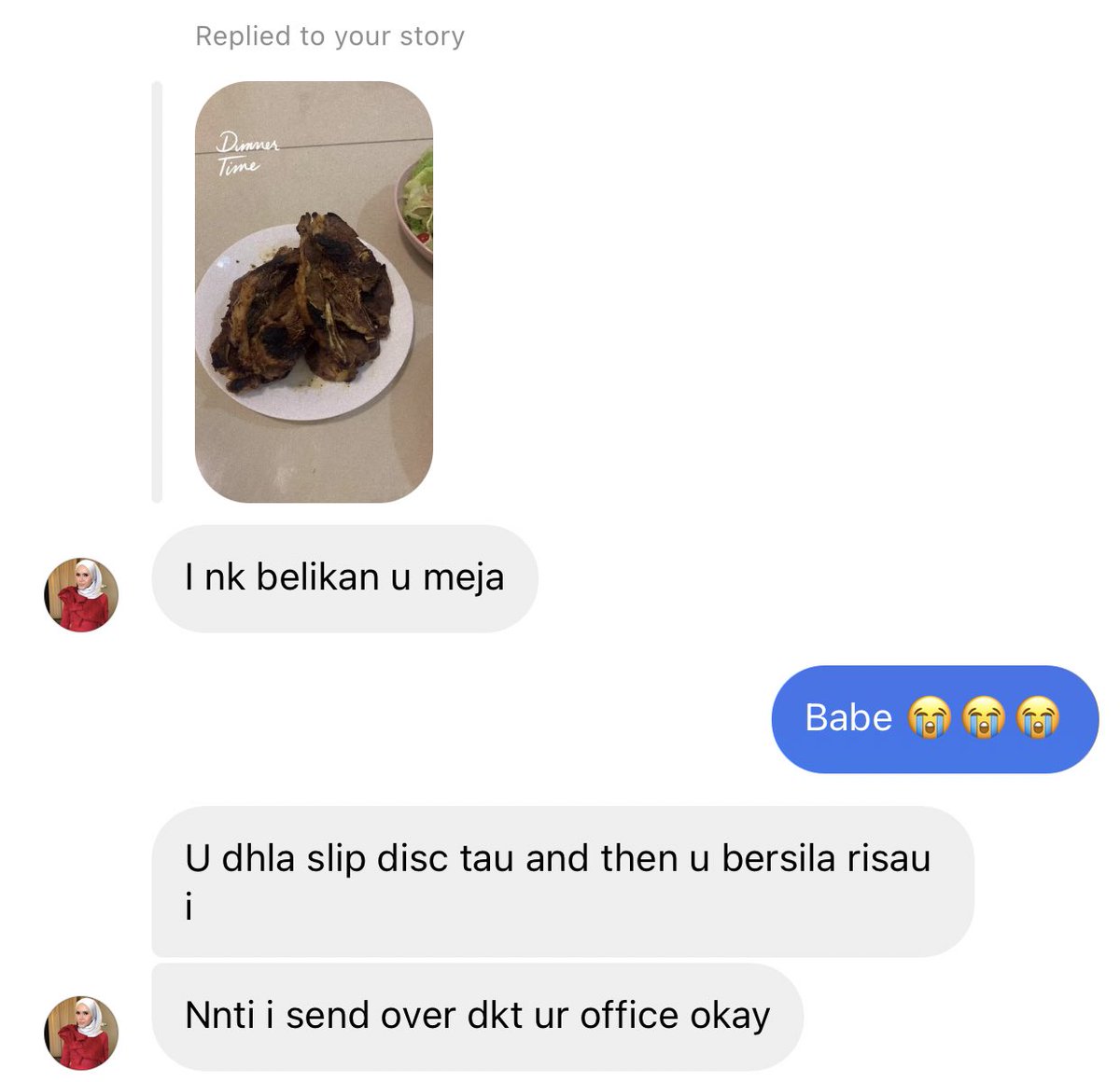 najihahshahrel's tweet photo. I buat igstory nak makan je sekali dapat reply macam ni... 

😭😭😭😭 https://t.co/kDxdYnxRBg