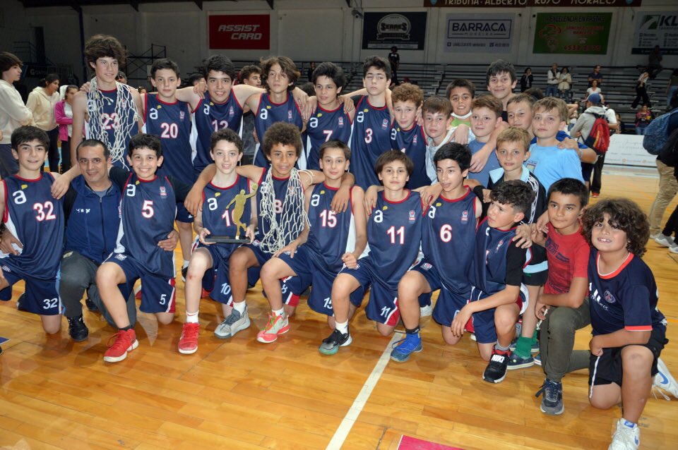 CronicasDiario's tweet photo. Soriano Campeón del Litoral U13 y U15

https://t.co/OfjoDTWCrM https://t.co/B7aHITIVNs