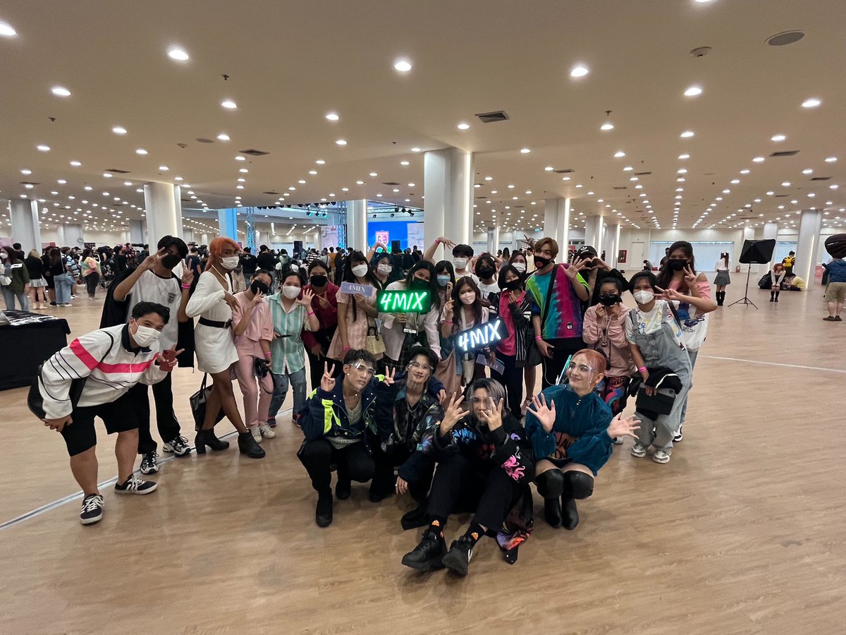 Mckaofficialfan's tweet photo. วันนี้เก่งมาก สนุกสุดเหวี่ยง❤️‍🔥🙌🏻

 #4MIX https://t.co/cGsIp2o7xV