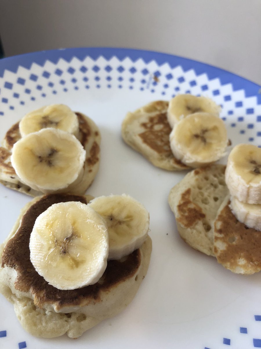 lisamv_'s tweet photo. ¿Comer antes o después de entrenar? Depende de cada persona, ya que cada uno tiene su organismo. Hay que tenerlo en cuenta a la hora de responder la pregunta, porque no todos los cuerpos trabajan de la misma manera. En mi caso: primero entrenar🤪
@EFsaludable_UIB #22121_UIB https://t.co/sHXzjRBY0u
