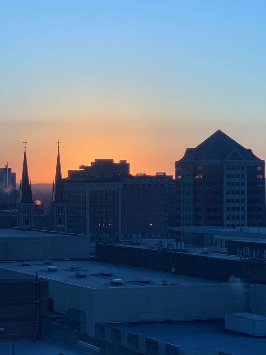 ExpertRNurse's tweet photo. Inviting everyone #SigmaCONV21 @SigmaNursing to attend Sun. Nov. 7 session C 09 at 10:45-11:30am in Room 122 #KnowingThePatientAsPerson #Personomics #CUNYSPS #CUNY https://t.co/i4ky4fao4f