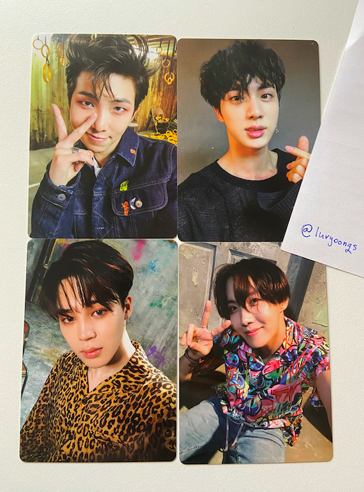 luvyoonqs's tweet photo. HELP RT<3
WANT TO SELL / WTS
open to offers / ww shipping

pc:
- RM, Jin, Jimin, JHope ARMY BOMB V3 
each is $10, discount if you buy 2+ 

wtb buy ina kr photocard pc poca bts seokjin yoongi jhope jimin taehyung jungkook suga jk jin rm namu v tear mc bts world https://t.co/64lM9VIinn
