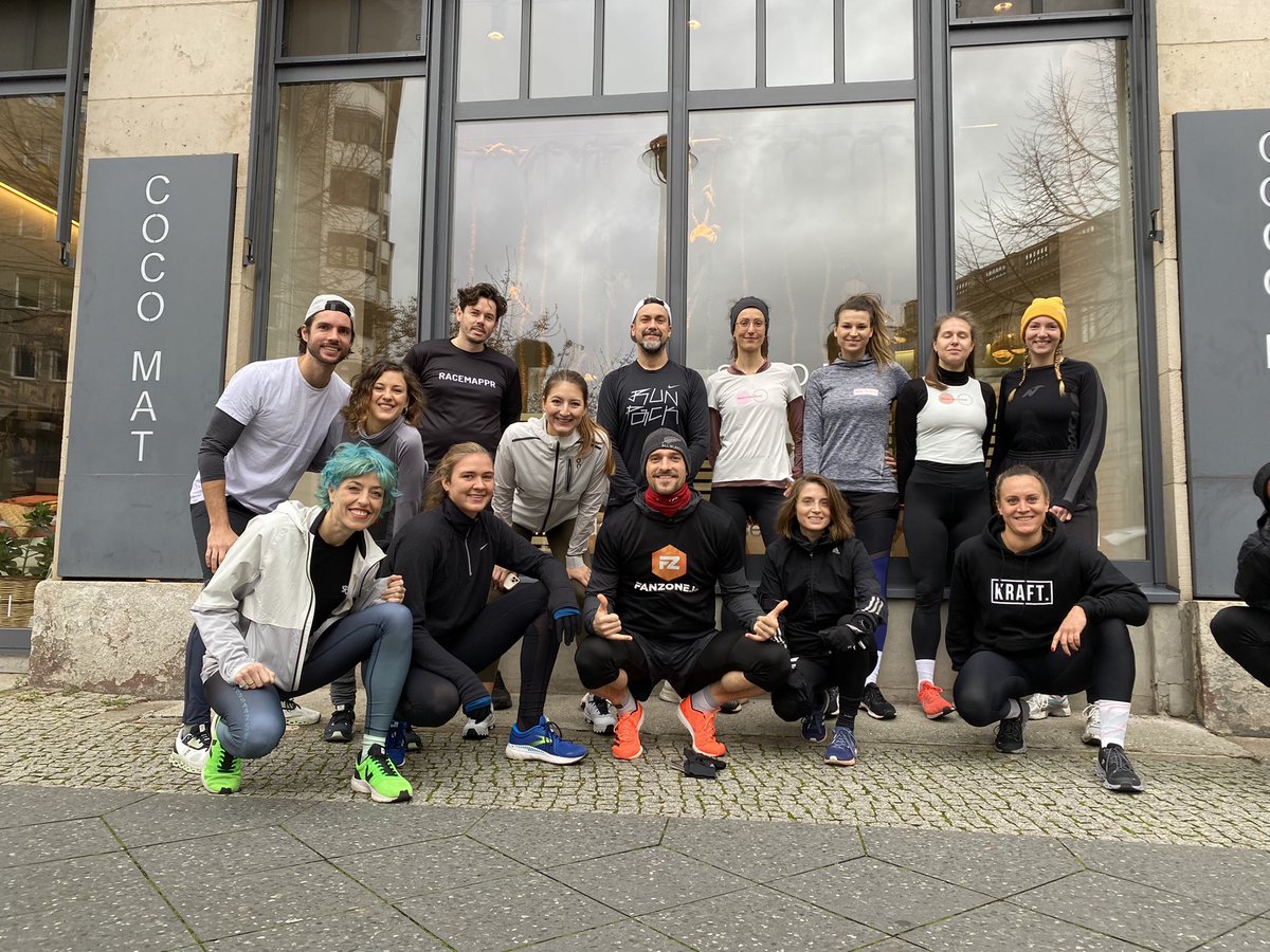 bjoernhesse's tweet photo. Ich ❤️ Berlin & unsere Running Communities aus den verschiedenen Stadtteilen. Allein heute kamen zu @LK_Laurent‘s & @THEGOODRUN2‘s “1M Trees“ Event lauter Leute von KRAFT, @RUNPACKBERLIN, Fierce Run Force, @GreenRunnersBLN 🌱🤙
#GVGP #RunActivist #LäuftMitUns https://t.co/EQgstDD1pv
