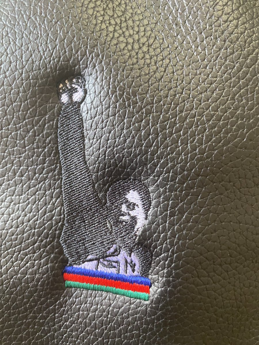 HallabackInc's tweet photo. HB x SWAPO 
N$200
0816804233
Made in Namibia by Hallaback for SWAPO supporters, cadres, sympathisers and all patriots.😊
A luta continua
⁦@ngurare⁩ ⁦@hagegeingob⁩ ⁦@ydausab⁩ ⁦@patience_masua⁩ ⁦@daisrym⁩ ⁦@Iipumbushiimi⁩ ⁦@Tjiurimo⁩ https://t.co/Kdc8F2Uv4F