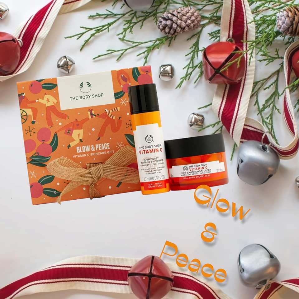 Does your skin feel or look dull and tried try our Vitamin C range this set includes out skin reviver you can put under your makeup or on its own to minimise pores and give you a smooth application and out glow boost moisturiser 🧡