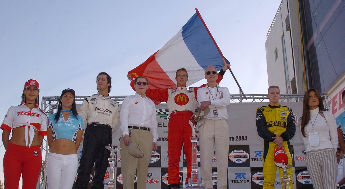 jackson2lincoln's tweet photo. 🏁Há exatos 17 anos, @BourdaisOnTrack vencia o #MexicanGP da @IndyCar no circuito Hermanos Rodríguez.
🇫🇷 O francês saiu na pole e liderou todas as voltas.
🏆se tornou CAMPEÃO da #ChampCar pela @NewmanHaas. Foram 7 vitórias no ano.
📲 #IndyCar #IndyDay #BlogNAINdy https://t.co/53kDYoBY9a