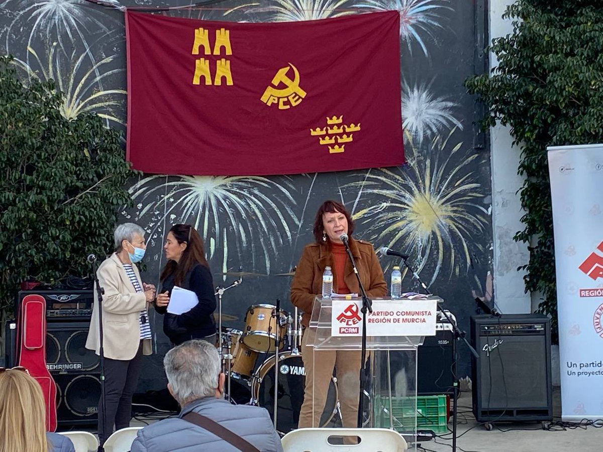 MariaMarinMart's tweet photo. Un placer participar en el acto del #CentenarioPCE en Murcia. 

“La historia es nuestra y la hacen los pueblos” ✊

#CentenarioPCE
#RegiondeMurcia https://t.co/kdzYYxmvn3