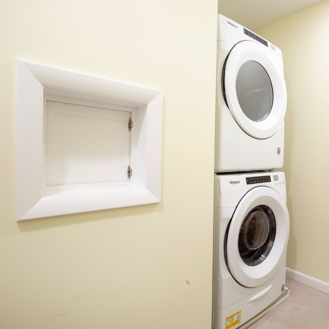 This bathroom by <a href="/KMrenovate/">KraftMaster</a> is too clever by...half? Doubly clever? Whatever you want to call it, we love the genius layout and *especially* the little cubby door that leads right to the laundry room so you can drop your stuff directly into a hidden hamper. Feat. <a href="/whirlpoolusa/">Whirlpool USA</a>