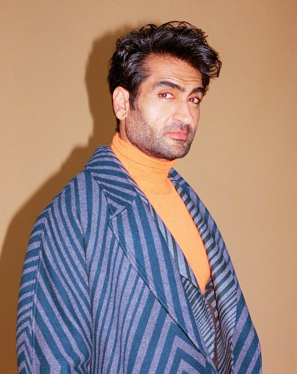 hsdaily's tweet photo. “He's extremely charming and very, very handsome. I was a little bit surprised that they picked a massive pop star to be a major part of the MCU going forward, but once I met him and then I saw him onscreen, I understood.” – Kumail Nanjiani on Harry as ‘Eros’ #Eternals https://t.co/9o52tzAJy3