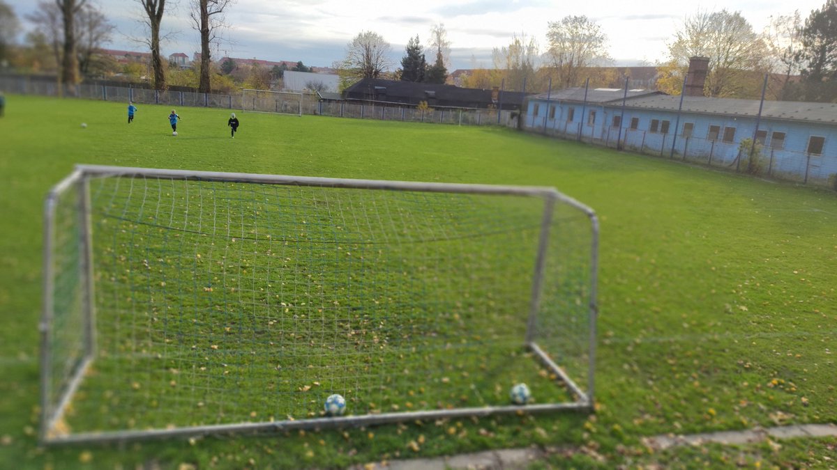 reneb395's tweet photo. Sonntag und K1 Punktspiel 😁 #mogono #amateurfussball https://t.co/BomL4Dt4Cv