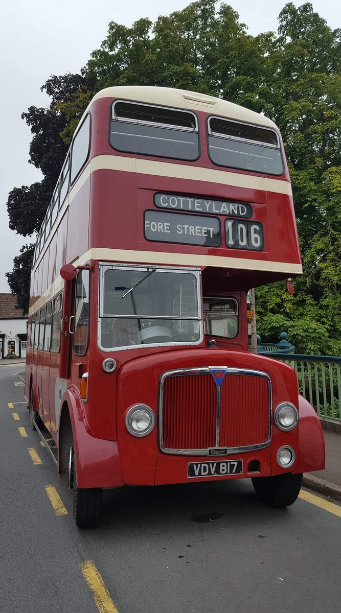 DevonGeneralOT's tweet photo. VDV 817 (DR817) is our 1957 AEC Regent V MD3RV with 59 seat Metro Cammell bodywork. DR817 has spent 50 years in preservation. We acquired it in 2017 &amp; it's seen here at the Devon General Society running day at Tiverton on 5/9/21.
#devongeneral #devon #exeter #torquay #paignton https://t.co/VEwVpvCtOF