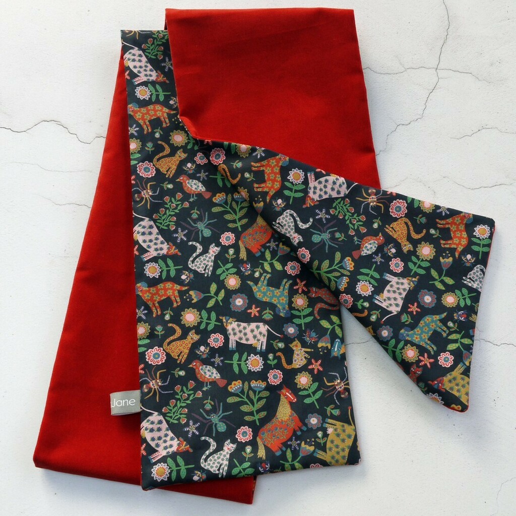 CatkinJane's tweet photo. This was one of those Liberty fabrics that shouted scarf at me when I saw it!
The Folk Tail's design was inspired by the poem ‘There Was an Old Lady Who Swallowed a Fly’! It has decorated farmyard animals and stylised florals in folk art style; with dogs… https://t.co/VPtPGSsRDE https://t.co/EHvUfnellU