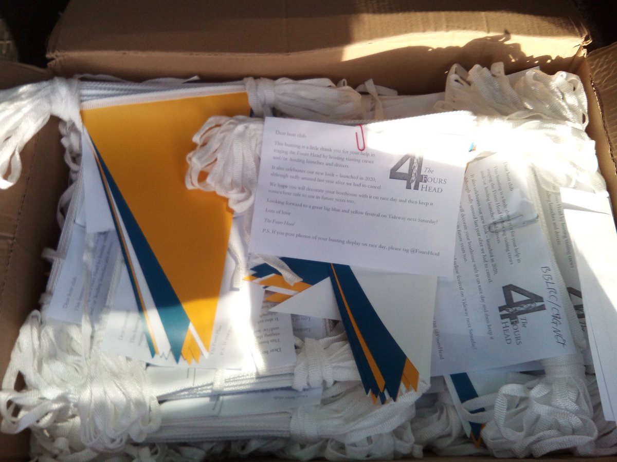 Meeting <a href="/FoursHead/">The Fours Head</a>  cttee colleagues to distribute numbers to host clubs + a little thank you for them #bunting