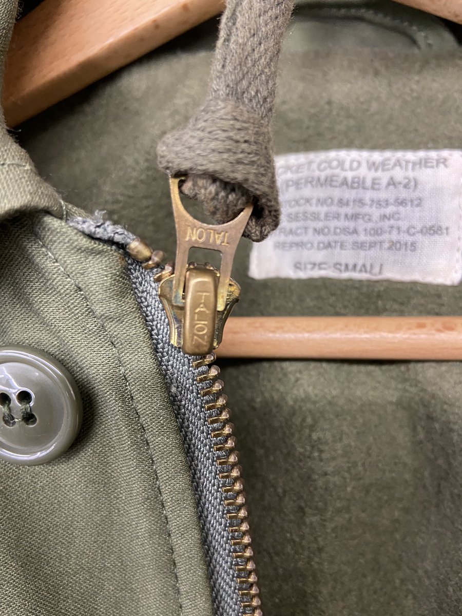 vqOmCVSJMerNN2m's tweet photo. ���じめてのミリタリー
#A2 #Aー2 #タロンジップ #TALONZIP #軍物 #古着転売 https://t.co/cjwXCWoPT7