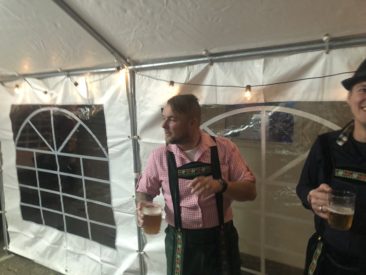 jartbansen's tweet photo. Na London, gister Oktoberfest gehad, vanmiddag naar #vitutr en vanavond #Formule1 kijken. #bezigebij https://t.co/JKEpa3arWz