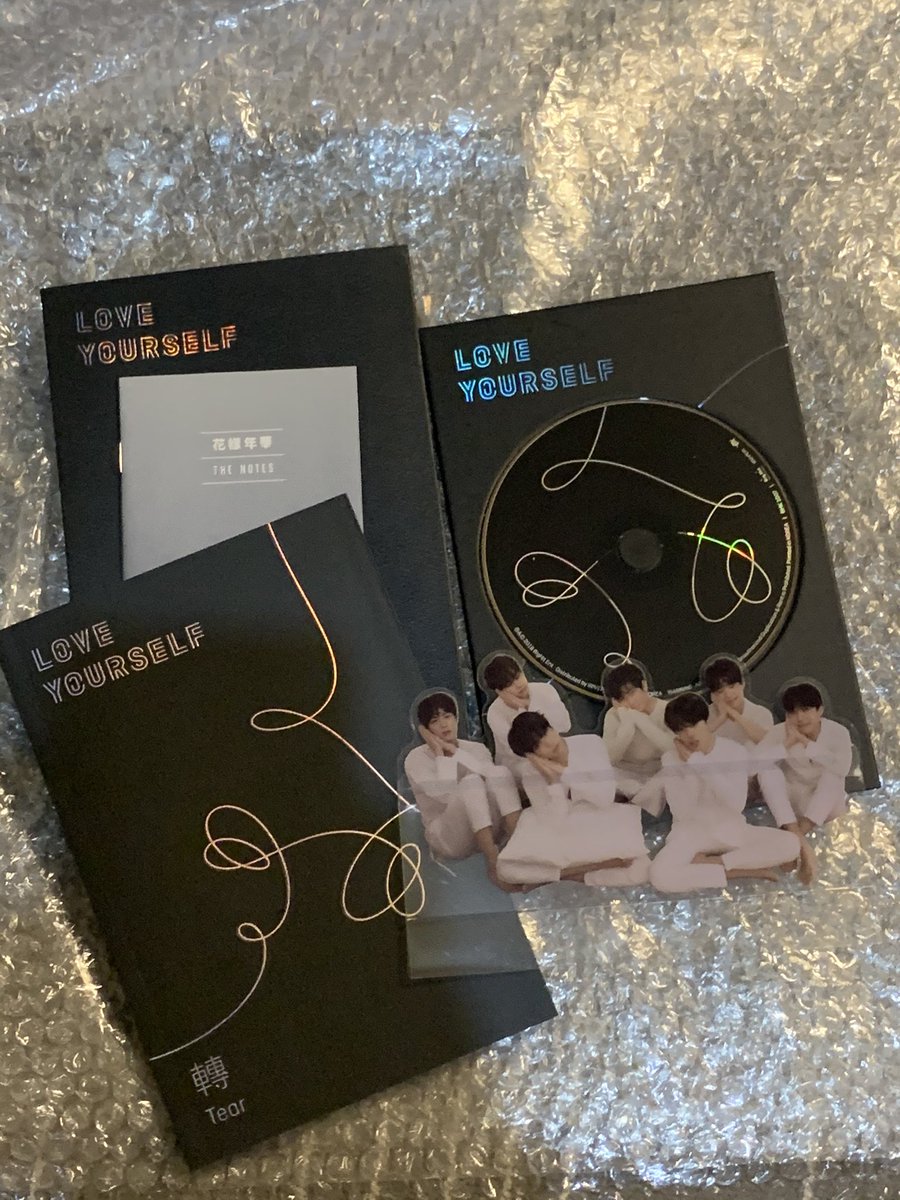 popcomingph's tweet photo. 11.11 SALE
BTS LOVE YOURSELF
TEAR ver O,U,R
Unsealed
Inclusions: in the photo
PHP 400 + LSF
Onhand
Ready to Ship 

#BTS #LOVEYOURSELF #TEAR #ARMY https://t.co/nSw5cxNPxE