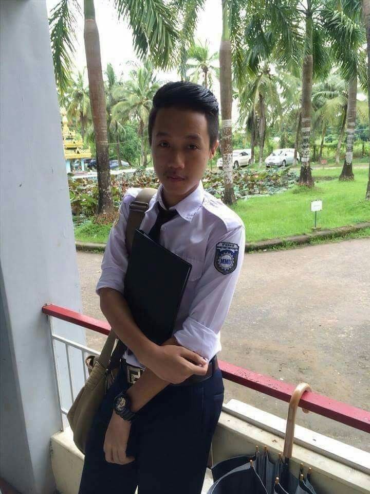 Ko Kaung Set participated in Yangon protests &amp; his friend Ko Wai Tun,were Abducted by Terrorists near 0 miles,#Yangon on Nov3 &amp; lost contact since then.
-Terrorists abducted his father before his abduction during house raid &amp; his father died next morning.
#WhatsHappeningInMyanmar