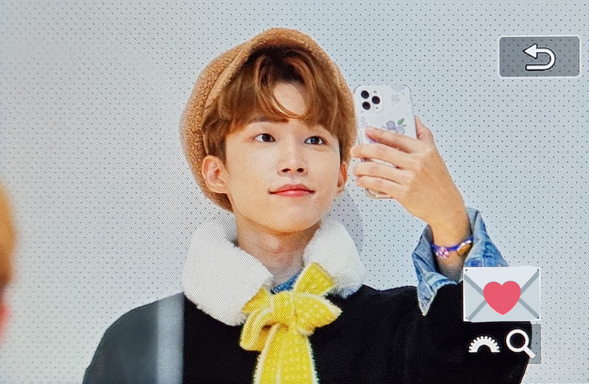 ds_960409's tweet photo. 211107 목동 팬싸인회 
좀 천재적인듯 ㅋ ㅎ 

#서동성 #seodongsung #엔플라잉  #NFlying https://t.co/qisnOvCoXd