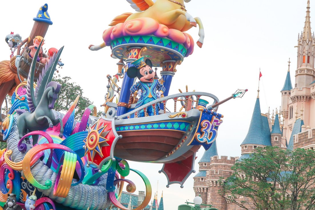 Nouvel épisode de podcast avec <a href="/MissionJapon/">Mission Japon 🏮</a> et @hellodisneyland où l'on revient 3 ans plus tard sur les galères de mon voyage à Tokyo (Disneyland) ! Avec plein de bons conseils et d'anecdotes... 
Il est dispo sur toutes les plateformes d'écoute et Pixietubeuse.com ;)