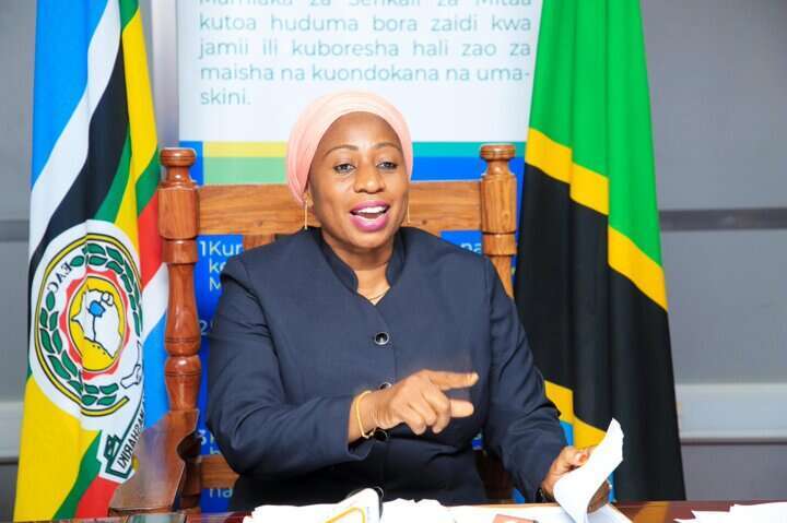 Mama Lau tweet media