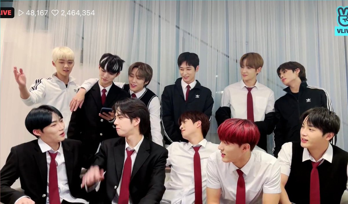 Chanheeyeppo's tweet photo. the way the boyz look at chanhee 🥺 https://t.co/HIbpzcRiqJ