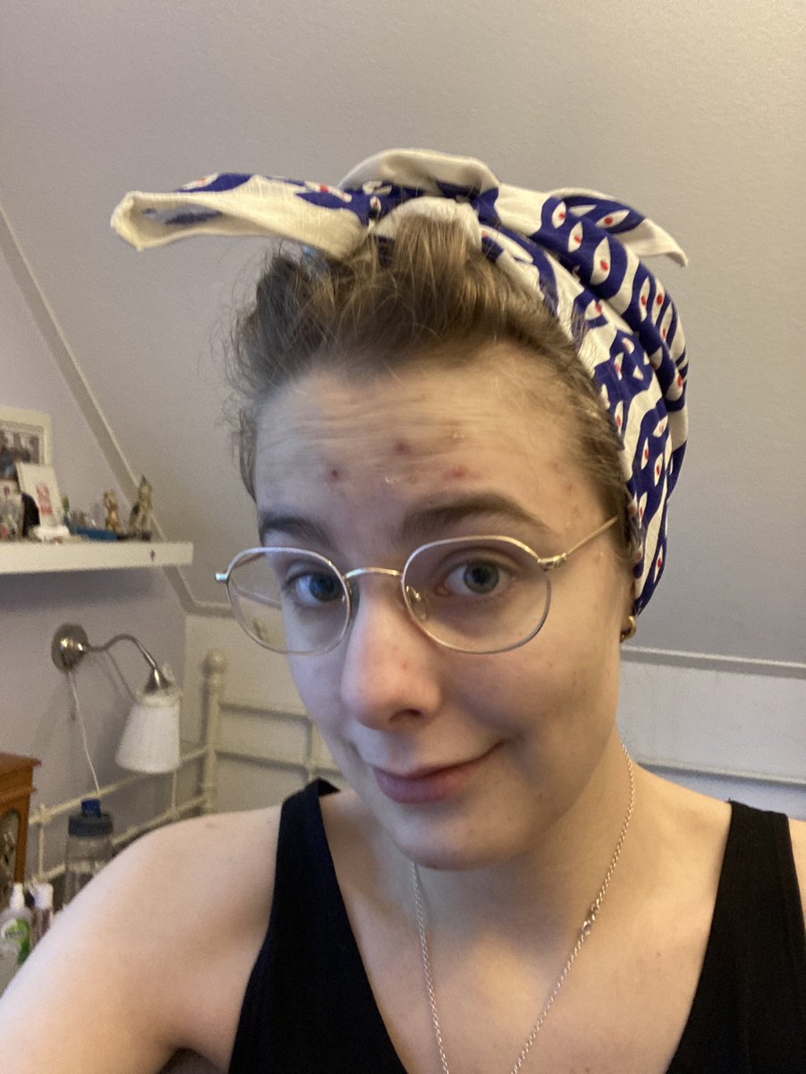ShatteredAnpu's tweet photo. Honestly- how does this knot wrap look in my hair like this?|| https://t.co/oluEt2Z0zs