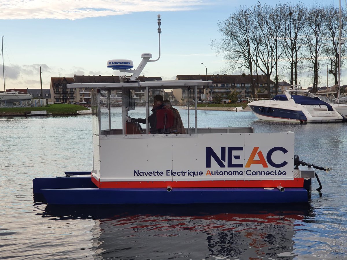 neac_industry's tweet photo. Merci au Forum du Développement durable urbain &amp; littoral organisé par @OuistrehamRB @BailRomain ayant permis de présenter la plate-forme d'expérimentation NEAC #Navette #Electrique #Autonome #Connectée #NavetteAutonomeFluviale #innovation #Caenlamer https://t.co/nkOuk3ezRm