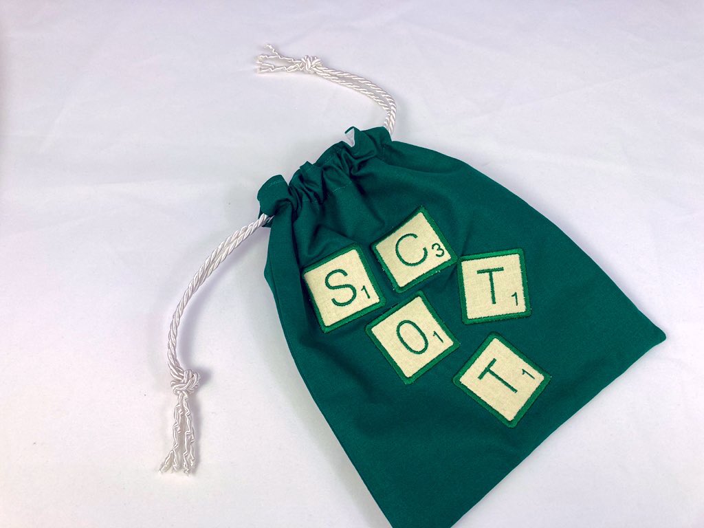 Babahoot4kids's tweet photo. Letterbox gifts for all ages: mini totes, scrabble bags chef hats &amp; pencil cases. All handmade with embroidered by https://t.co/SLdQdzZK3j 
#Babahoot #ukgiftam #ukgifthour #CraftBizParty #sundayvibes #Christmas2021 #chefgift #giftforchef #etsyfinds #letterboxgift #stockingfiller https://t.co/Cqtf46p1Bn