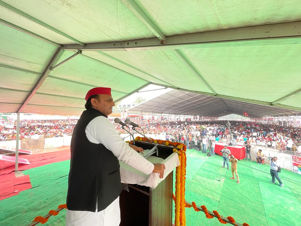 ramkeshnisha94's tweet photo. जय समाजवाद जय अखिलेश
जनादेश महारैली अंबेडकर नगर
#जय_समाजवाद_जय_अखिलेश https://t.co/negj9eaAqZ