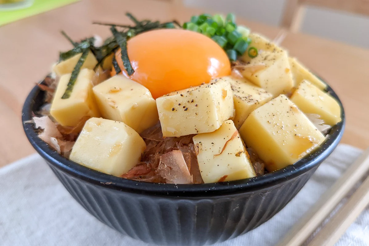 濃厚な味わいが楽しめる！「超簡単で絶品！悪魔のチーズ漬け丼」を作ろう！