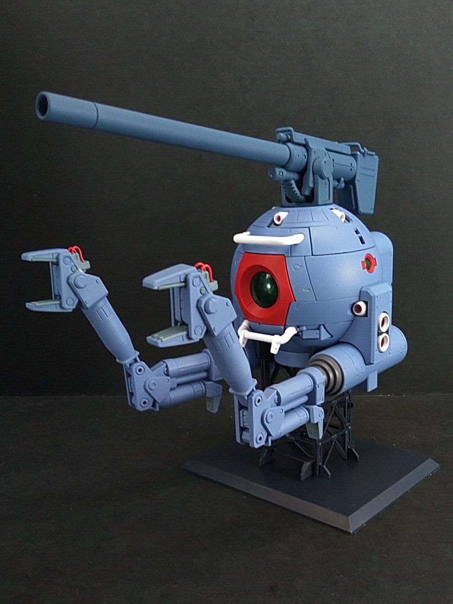 fleer5922's tweet photo. #バンダイ MG 1/100 RB-79 ボール 完成。カトキ版グレーではなく赤を効かせたスミレ色で塗装。砲とカウル以外はアームを含めほぼABSなので下塗りはアクリジョンを焼付けで使用。
#完成品68 
#UCLO 
#ガンプラ https://t.co/tCVBX2AL0X