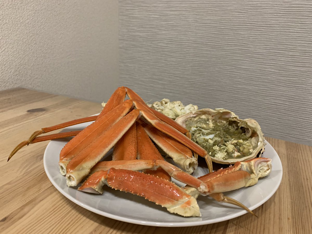 cecil709's tweet photo. カニ食べ行こう〜♪ #越前がに　#越前がに解禁 https://t.co/MdKq6I1ziX