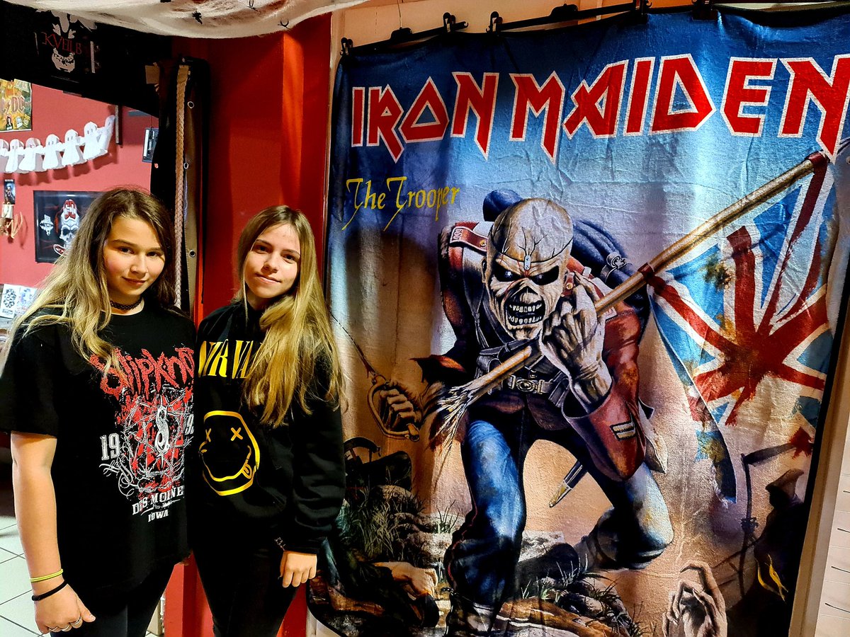 ROCKMUSICSHOP1's tweet photo. Girlfriends 👭
#girls #friends #shoppers #fanatic #slipknot #nirvana #ironmaiden #shop #rockshop #merch #bandmerch #merchandise #bandmerchandise #tshirts #hoodie #blanket #andsomuchmore #rockmusicshop #officialmerchandise 

https://t.co/doDRcqKcyi

https://t.co/beQdPyEGyZ https://t.co/s0CA44eN2f