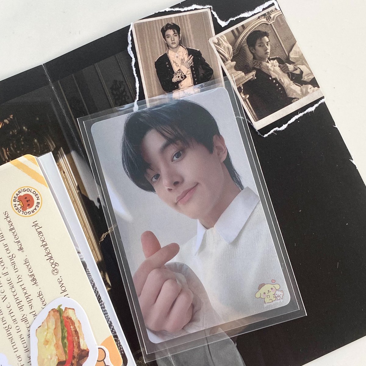 simscart's tweet photo. ╰ #simcollects ៹𖤐˚.
thank you @enhacart for this jake hakanai pc and for the smooth transaction ! pretty ng packaging ^_^ tysm!! #kikifeeds ♡
#goldenbearfeeds https://t.co/7IEy8mg7k5