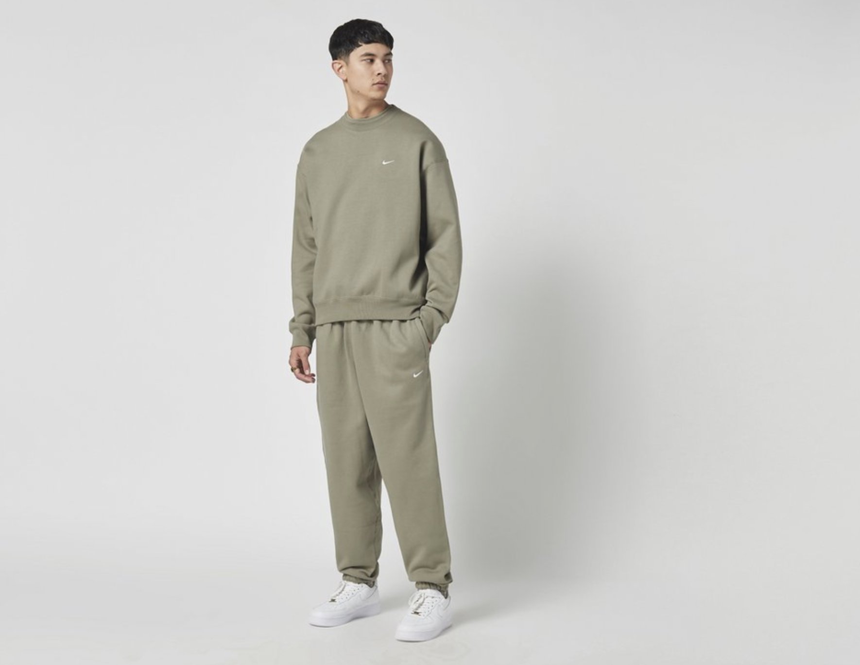 Nike nrg essential joggers new arrivals