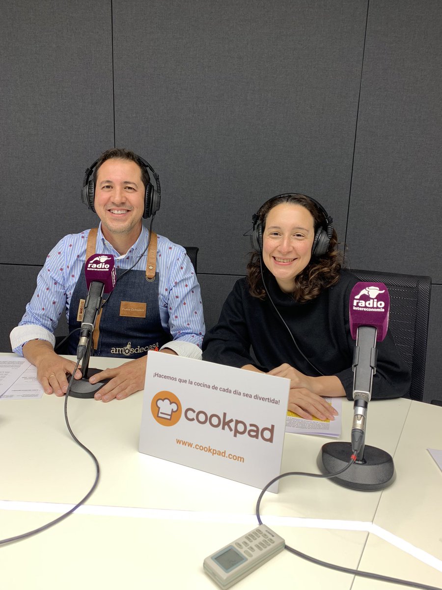 amosdecasa's tweet photo. Nos metemos entre fogones, apoyados por una gran comunidad amantes de la cocina casera del día a día @cookpadrecetas en #amosdecasa @rintereconomia con @pcaballerocoach https://t.co/YshHKwdXU3
