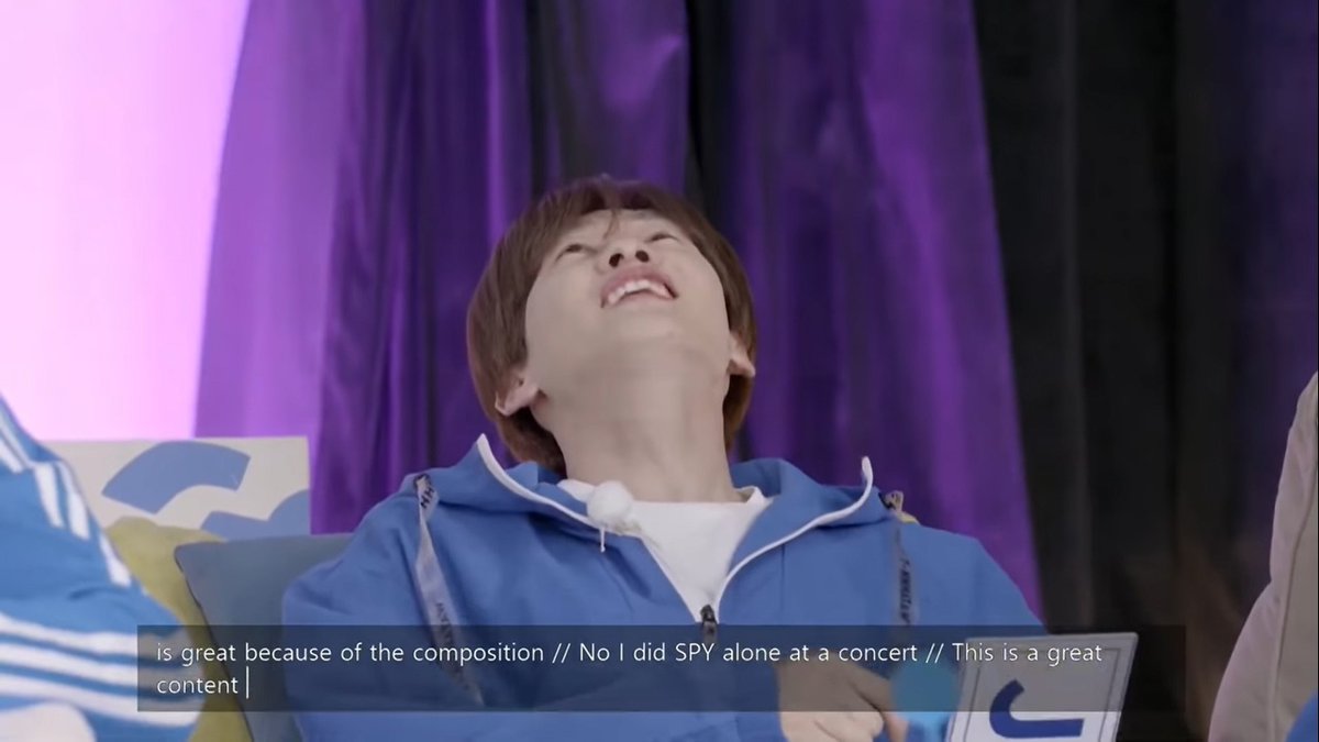 TRSapphireBlue's tweet photo. #SJ_16th_ANNIVERSARY Vlive yayını

Üyeler, #Eunhyuk'un grubun dansçısı olduğunu öne sürerek Eunhyuk'a SPY dansını öğrenip, Youtube kanalına "SPY dance cover" videosu yüklemesi gerektiğine karar verdiler

Ç/N: Dansı hatırlamak değil, öğrenmek 🤣🤣🤣🤣 https://t.co/7f3bsY4bLg