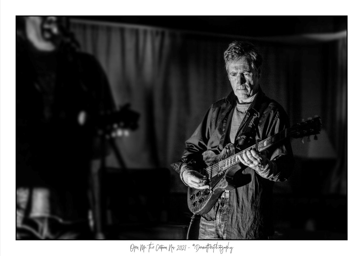 Idreamofpiepics's tweet photo. #OpenMic night at @CenturionThe in #vicarscross hosted by #LuosJohnson on Thursday evenings is excellent. A feature is encouragement to experiment &amp; collaborate which more often than not, is extremely pleasing to the ear #Music #Live #Chester #openmic @ShitChester #blackandwhite https://t.co/5bxiPrT7tX