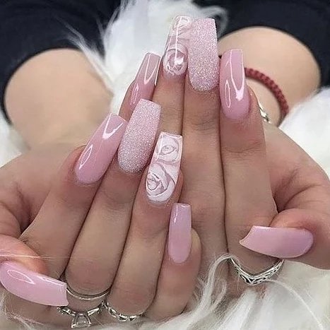 SoftvibesNails's tweet image. I am a God of Nails