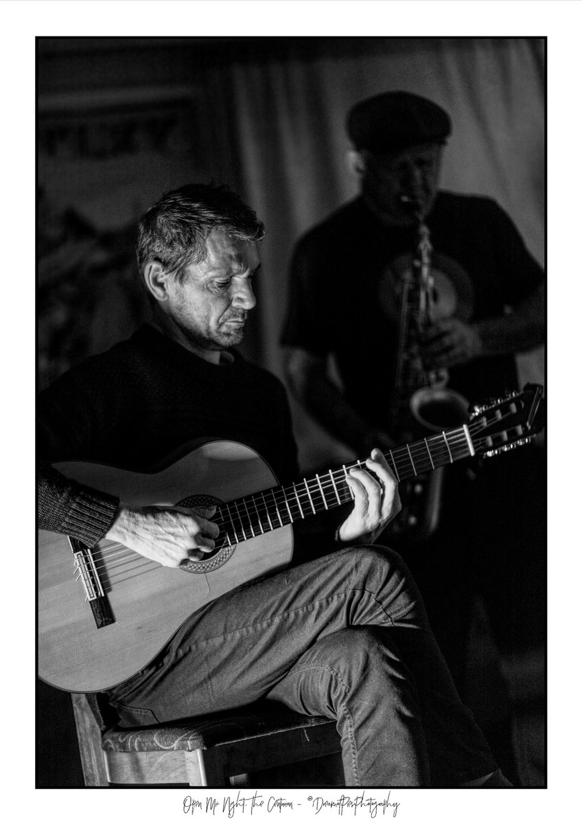 Idreamofpiepics's tweet photo. #OpenMic night at @CenturionThe in #vicarscross hosted by #LuosJohnson on Thursday evenings is excellent. A feature is encouragement to experiment &amp; collaborate which more often than not, is extremely pleasing to the ear #Music #Live #Chester #openmic @ShitChester #blackandwhite https://t.co/5bxiPrT7tX