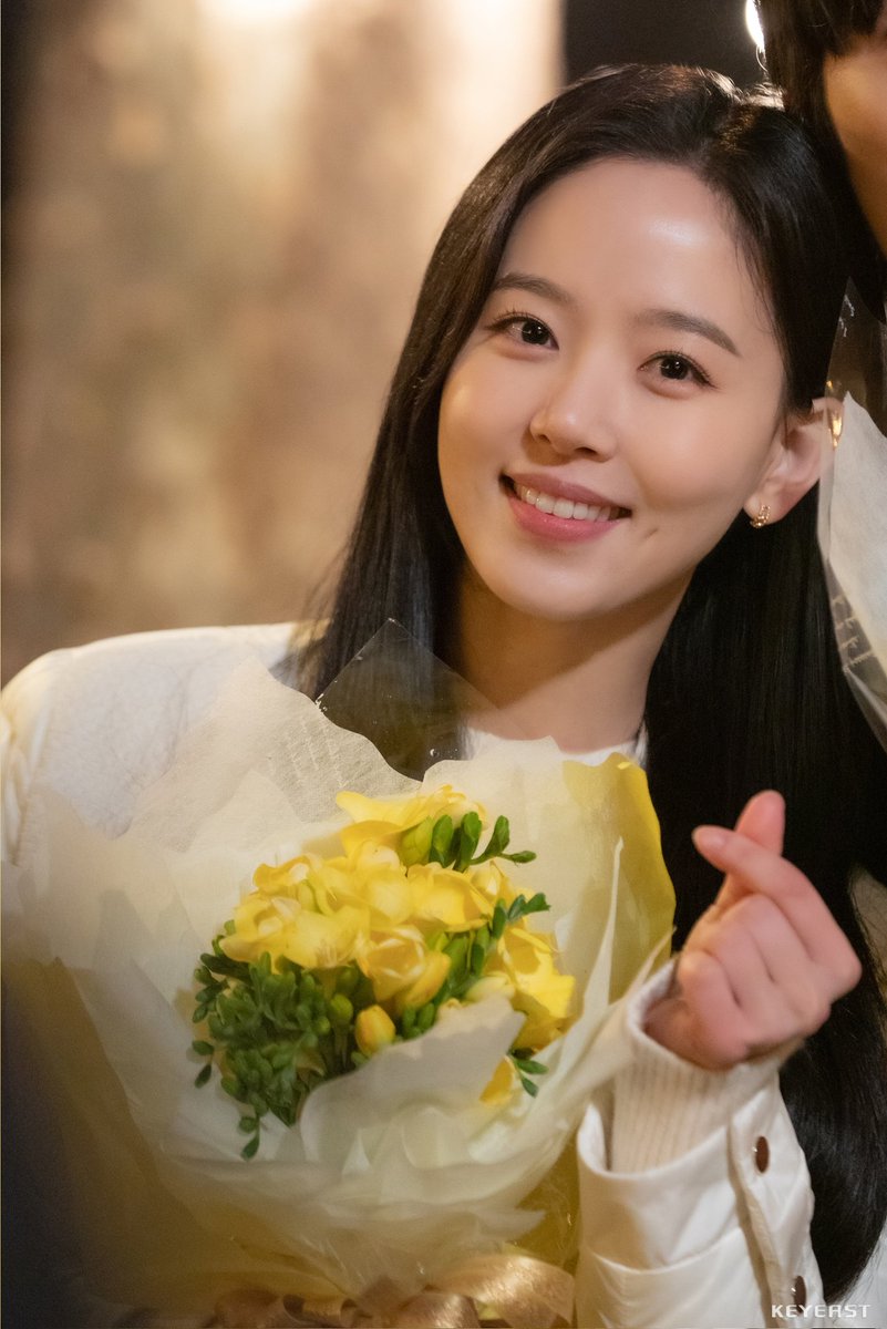 dolphwheein's tweet photo. KANG HANNA in every single roles🥺💕 https://t.co/Vz98kfIQFU