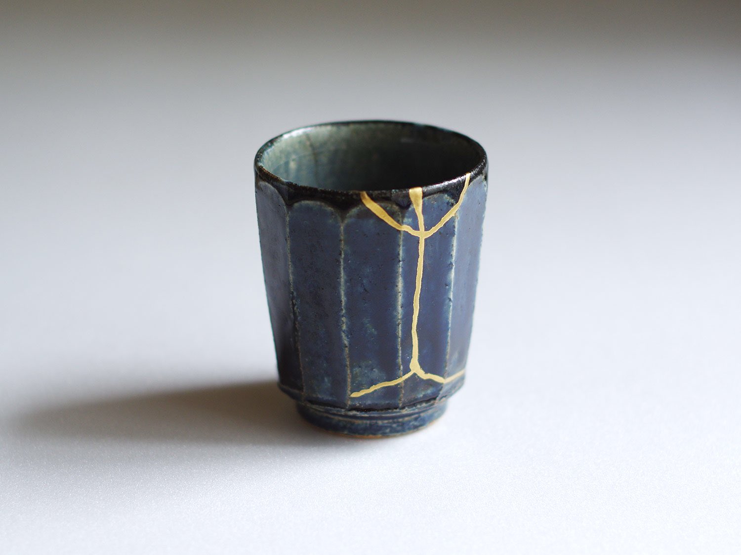 金継ぎ済み 萩焼 紫 湯呑み Kintsugi 金継 金継ぎ済み 萩焼 紫 湯呑み Kintsugi 金継 - メルカリ