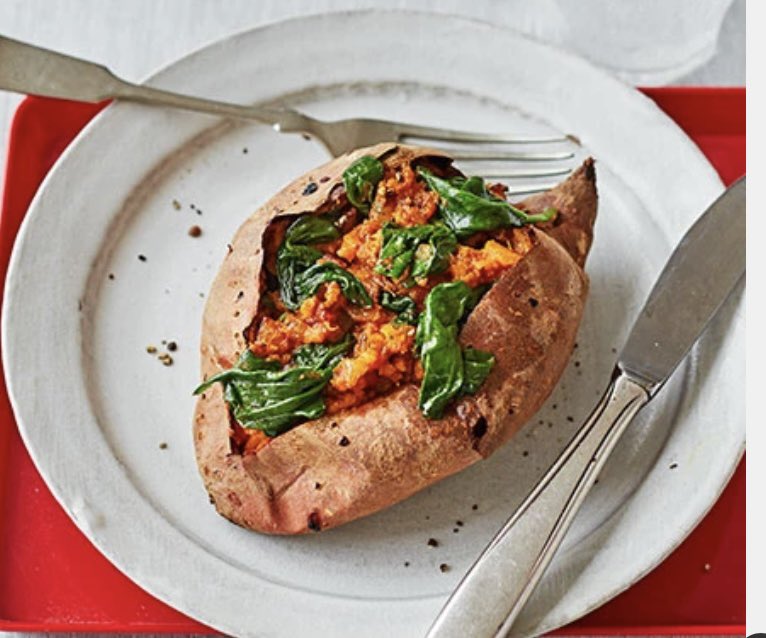 Nutrition4U5's tweet photo. Bake a spiced sweet potato with spinach for lunch, or as a budget supper for one. It's low-calorie, packed with vitamin C and packs big flavour #Health #nutrition #lifestyle #life #HealthyFood #Food #foodie #instagood #Motivation #sundayvibes #weightloss #fitness #fit #Like #eat https://t.co/tvklw3Nwx1