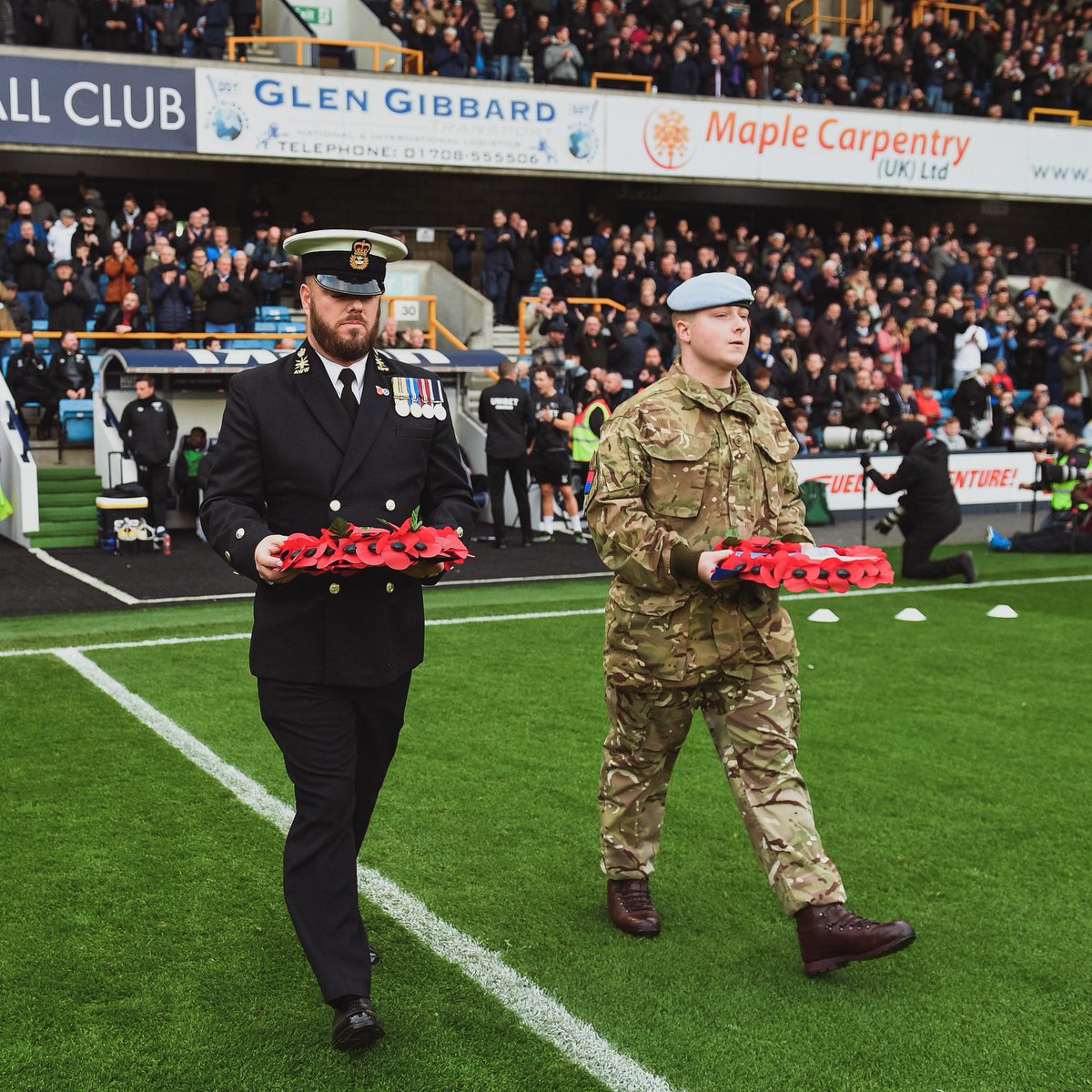 MillwallFC's tweet photo. 💙 An absolute pleasure to host you, as always...

🌺 We will remember them.

#Millwall https://t.co/lFIhYXrBIM