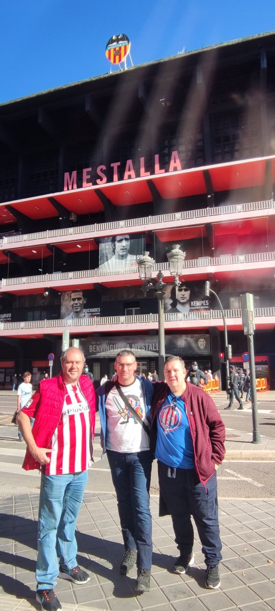 AtletiSiguenza's tweet photo. Nosotros a animar, y el @Atleti a ganar https://t.co/qh72N2gfO3